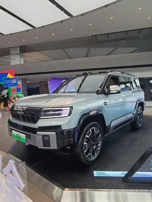 重庆荣昌区盛富诺企业管理咨询比亚迪方程豹硬派越野的爆款，英菲尼迪35周年与你共成长